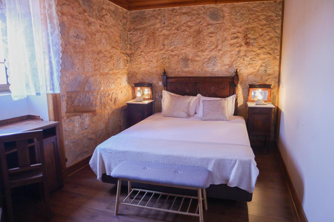 O Pombal Bed & Breakfast Alcanena Exterior photo