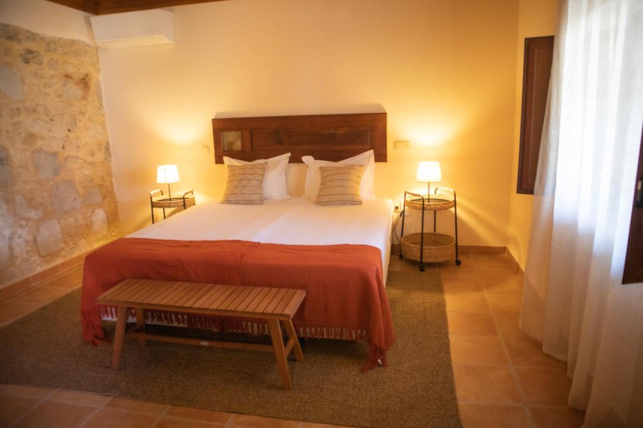 O Pombal Bed & Breakfast Alcanena Exterior photo